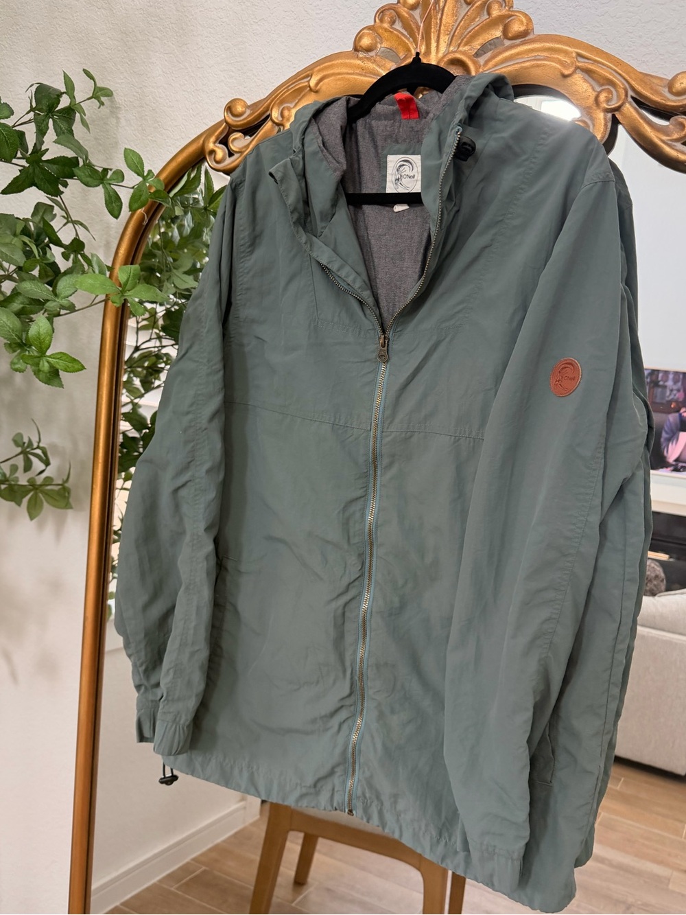 O'Neill Men's Hooded Windbreaker in Olive Green